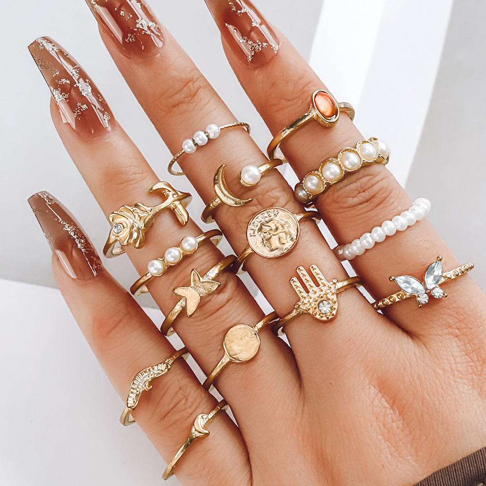 Retro geometric alloy ring