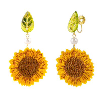 Elegant and rural artistic earrings