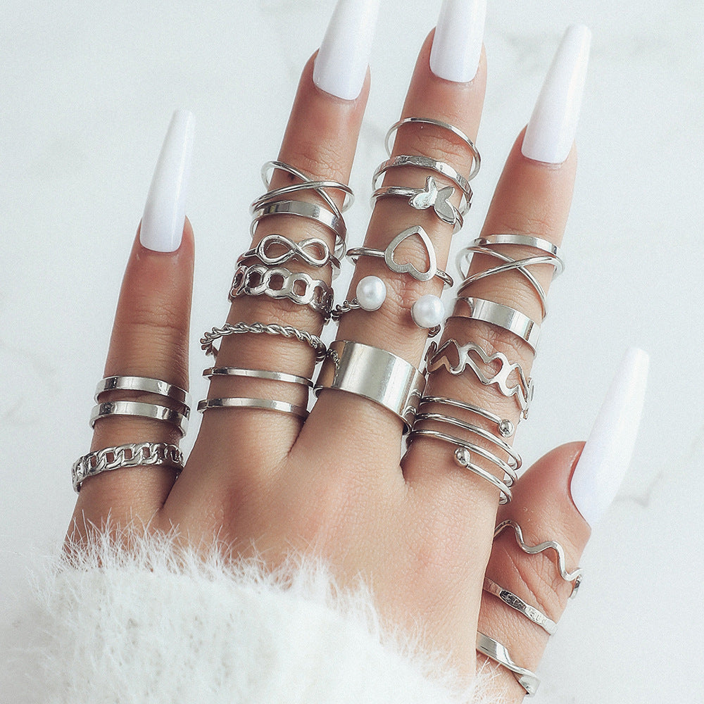 Retro geometric alloy ring