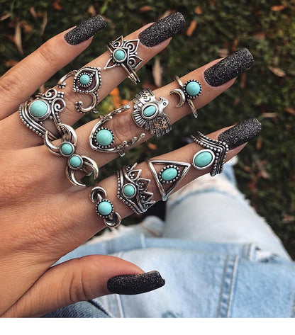 Retro geometric alloy ring
