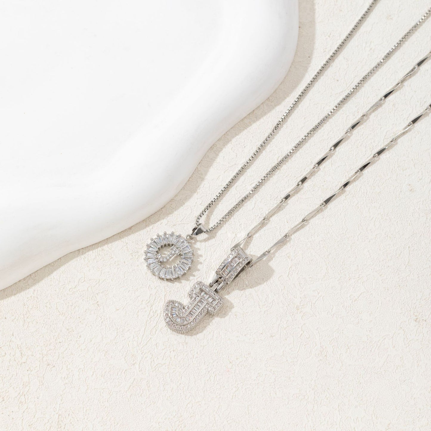 letter pendant necklace