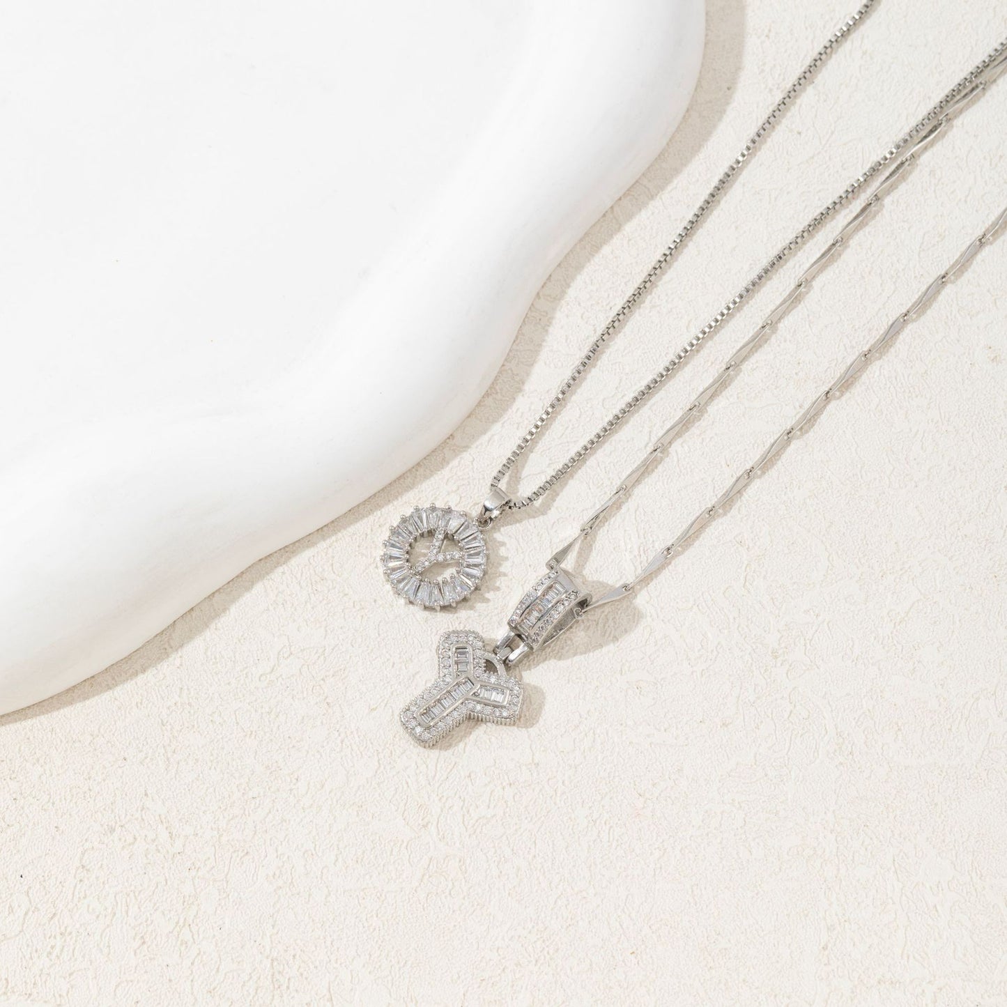 letter pendant necklace