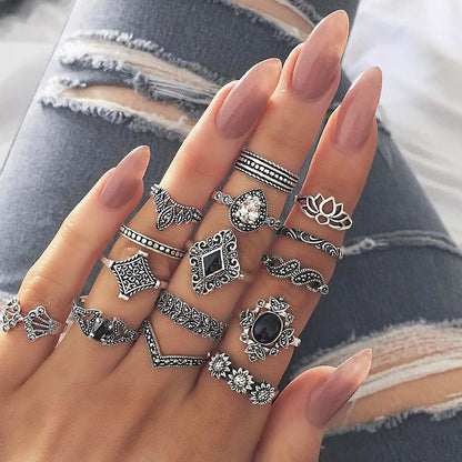 Retro geometric alloy ring