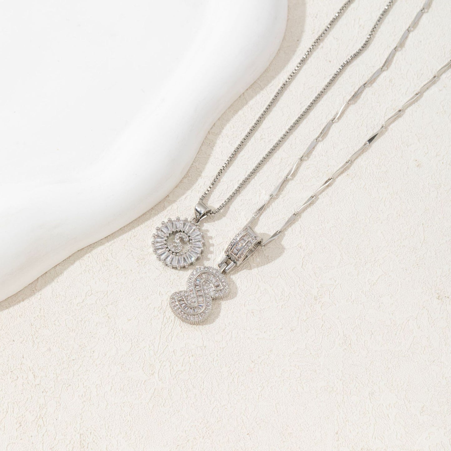 letter pendant necklace