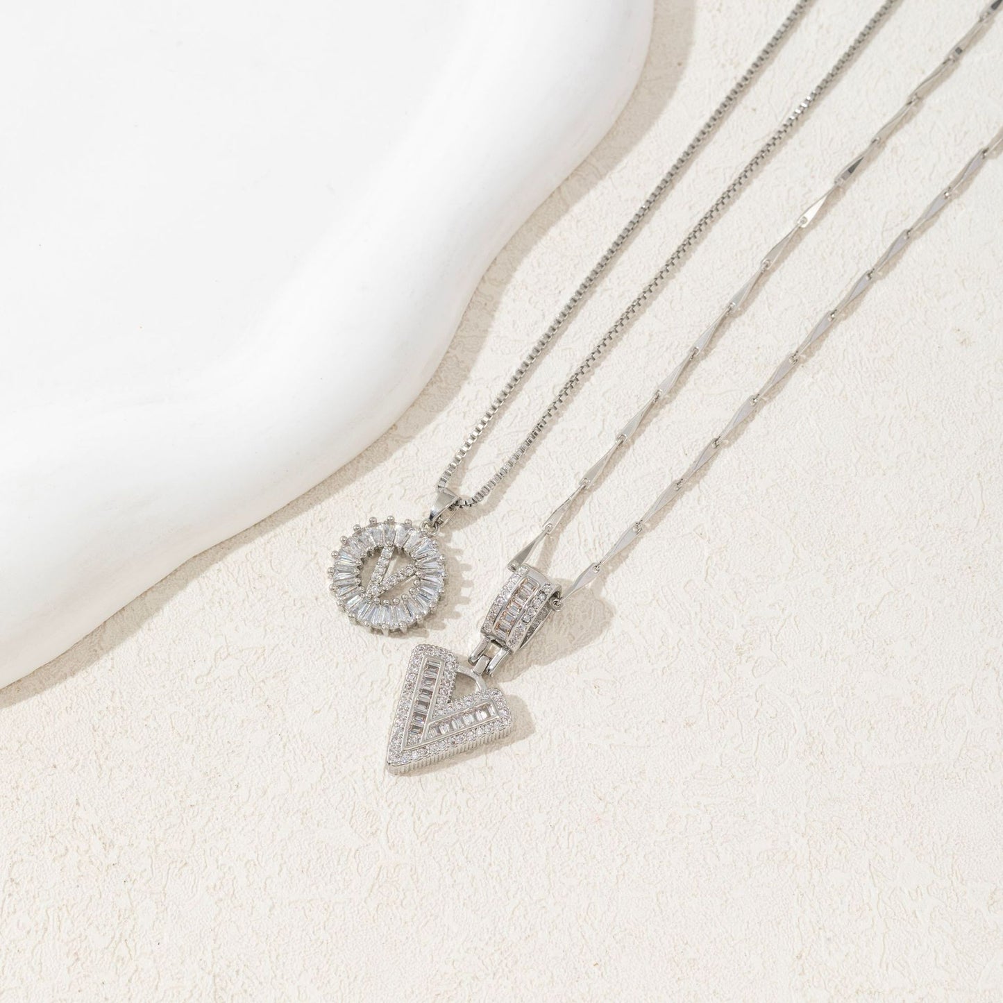 letter pendant necklace