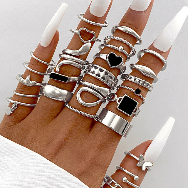 Retro geometric alloy ring