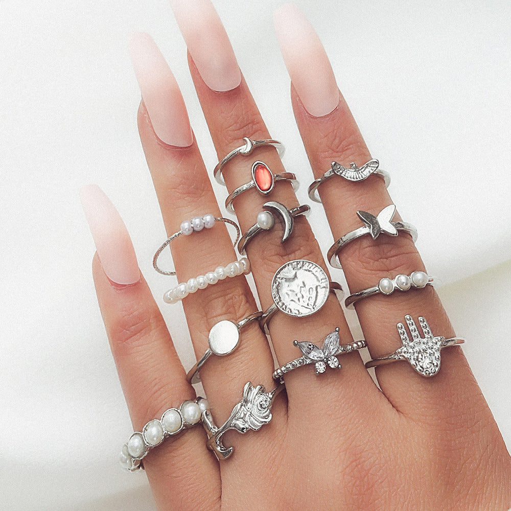 Retro geometric alloy ring