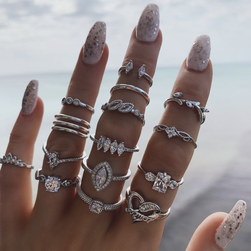 Retro geometric alloy ring
