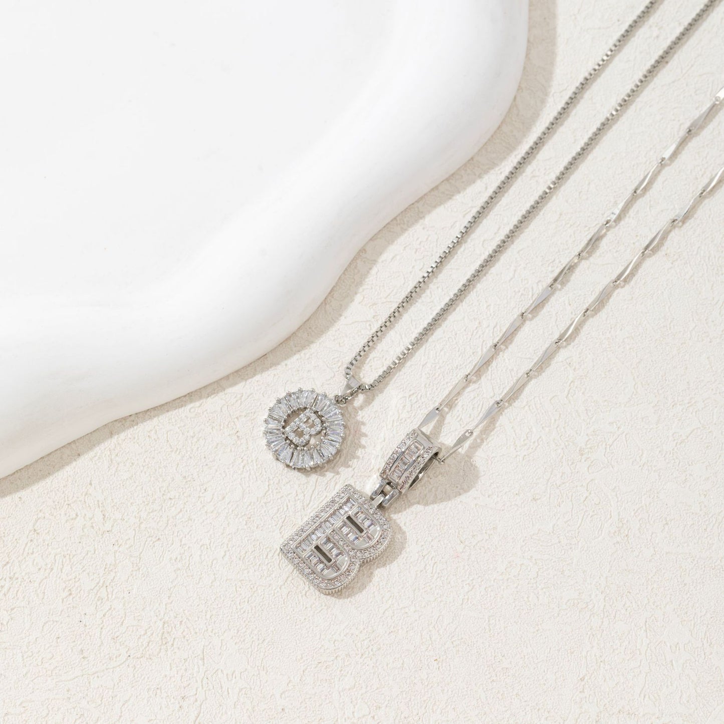 letter pendant necklace