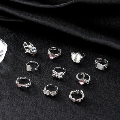 Retro geometric alloy ring