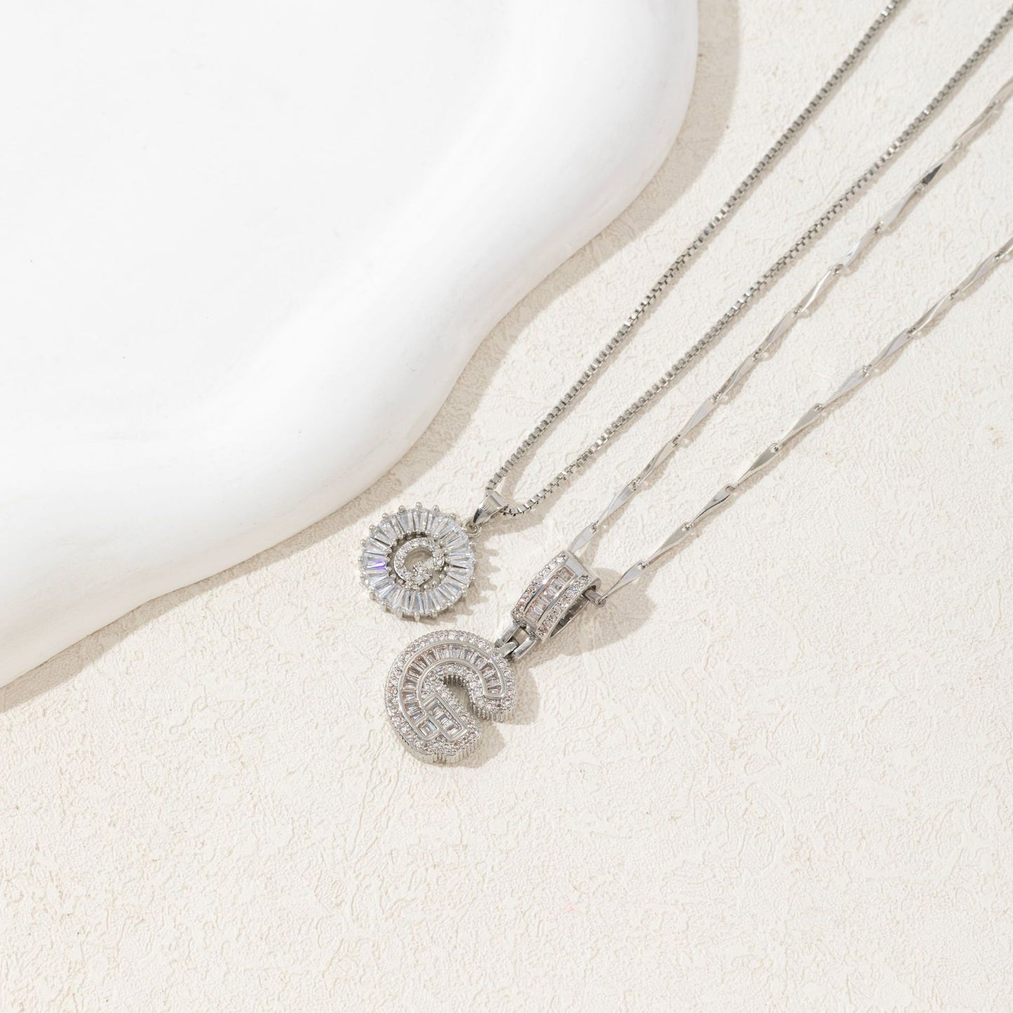 letter pendant necklace