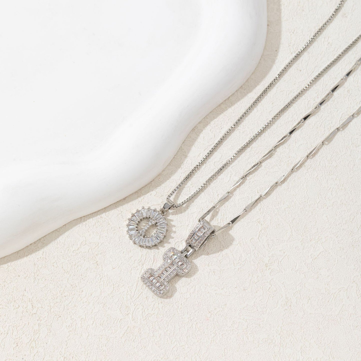 letter pendant necklace