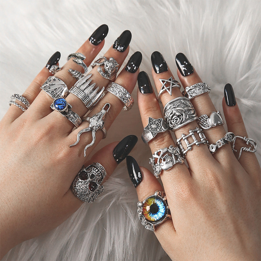 Retro geometric alloy ring