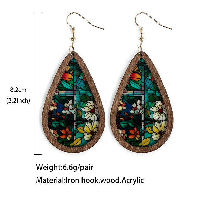 New teardrop-shaped earrings from Europe and America